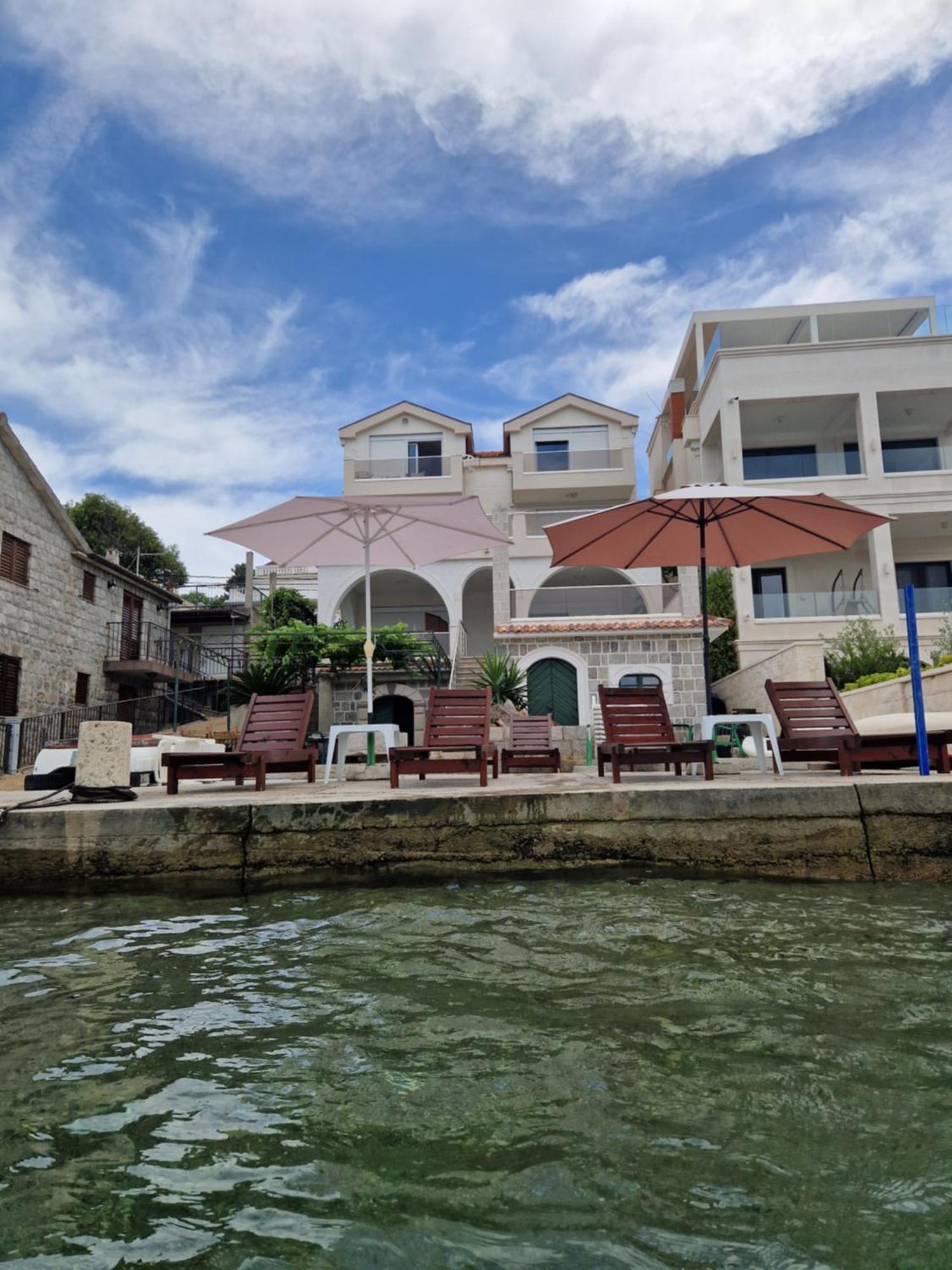 Franovic Apartments Tivat Exterior photo