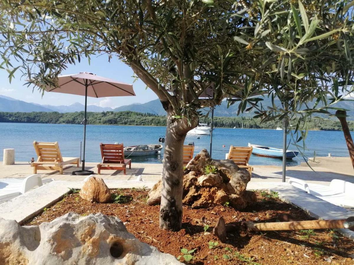 Franovic Apartments Tivat Exterior photo